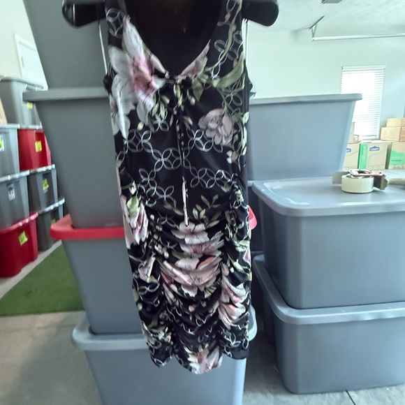Guess Dresses & Skirts - Floral Sleeveless Dress mp36